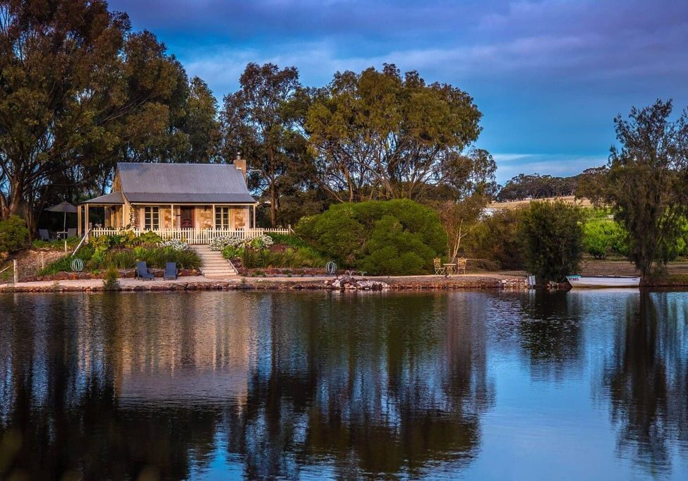 Stonewell Cottages and Vineyards - Cupids Cottage
